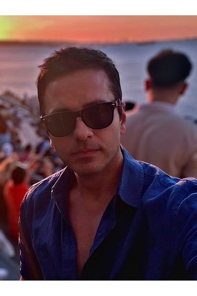pullmarkt Unisex Sunglasses - Stylish and Comfortable Design