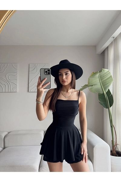 Zoom Butik Back Low-Cut Strap Shorts Dress-Black