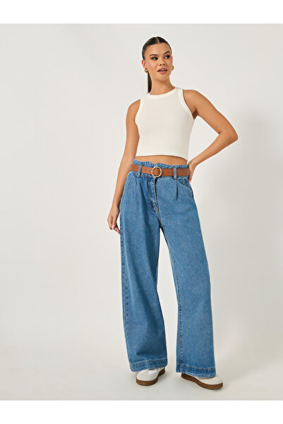 Styli بنطال جينز واسع الساق وخصر مرتفع مع تفاصيل مشد الخصر