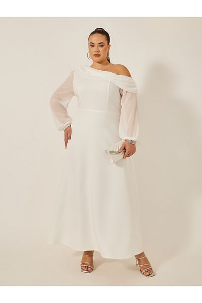 Styli Plus Size Asymmetric Neckline Balloon Sleeve A-Line Maxi Dress