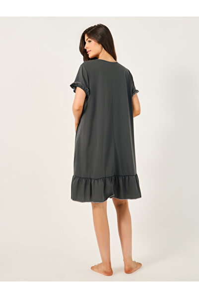 Styli Contrast Lettuce Edge Gathered Neck Ruffle Hem Nightdress