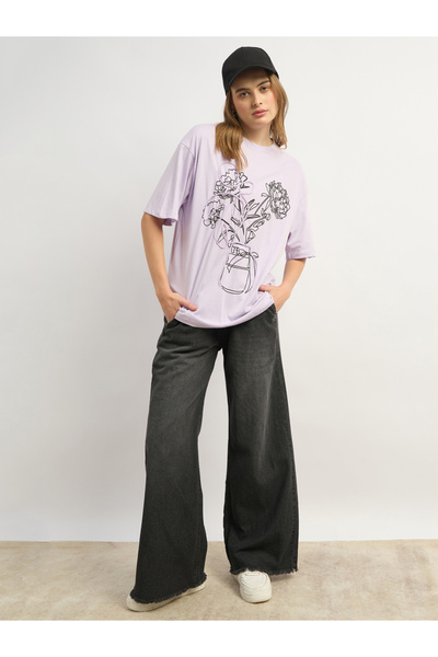 Styli تي شيرت كبير الحجم برقبة دائرية وطبعة جرافيكية