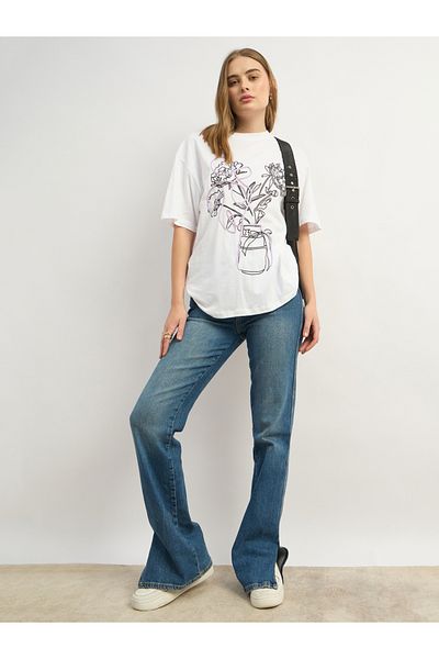 Styli Graphic Print Round Neck Oversized T-Shirt