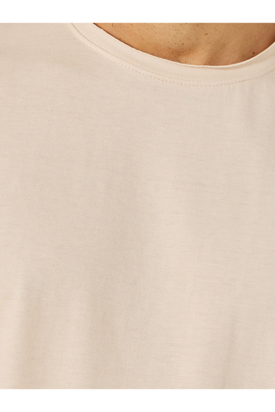 Styli Solid Round Neck Oversized T-Shirt