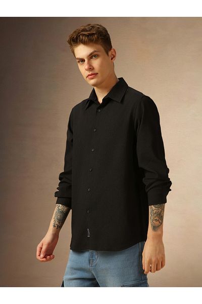 Dennis Lingo By Styli Solid Regular Fit Spread Collar Curved Hem Shirt