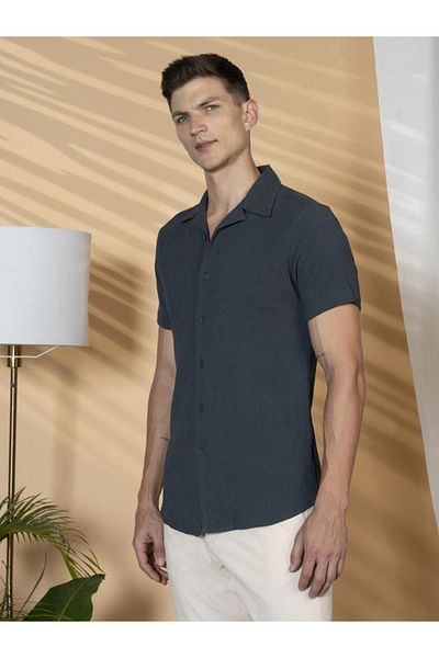 Dennis Lingo By Styli Solid Relaxed Fit Spread Collar Shirt