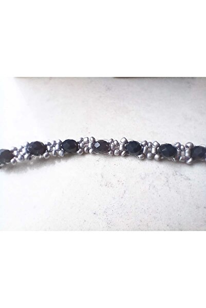 Designia سوار رائع مطرز بالكريستال باللون الأزرق الداكن