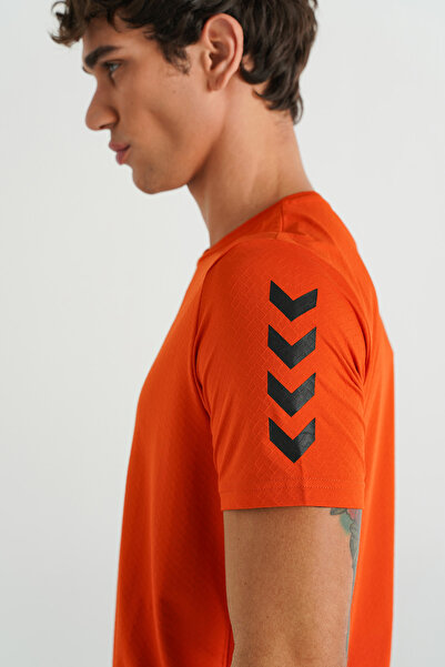 hummel Lambert Men's Orange Round Neck T-Shirt