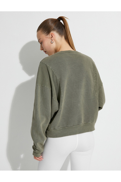 Koton Φούτερ Relax Fit Crew Neck - Ανυψωμένο και πλενόμενο με λεπτομέρεια ραφής