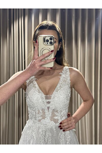 Kaleiçi Yıldızlar Beyaz Kalın Askılı Simli Etek Üstü Güpürlü Kiloş Uzun Yeni Sezon Abiye Elbise Le627 627