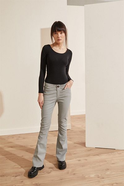 Deriderim Genuine Leather Women's Trousers - Gray, Flare Leg, Unlined, Zippered and Buttoned