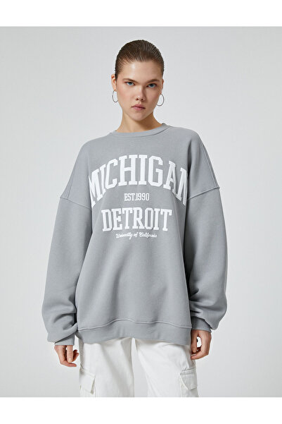 Koton Školní mikina pohodlného střihu s dlouhým rukávem a výstřihem