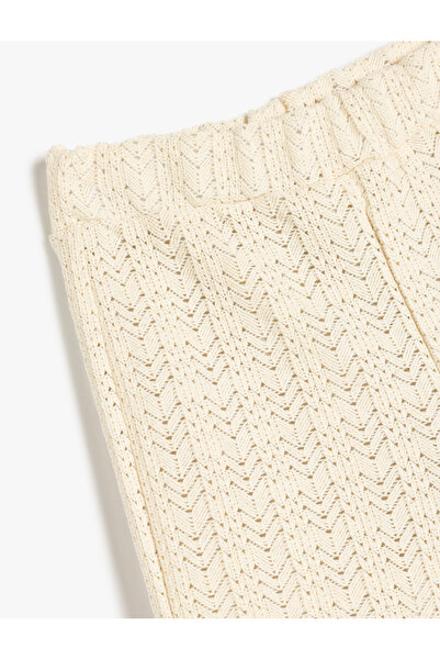 Koton Μίνι σορτς με μονόχρωμο πλεκτό σχέδιο