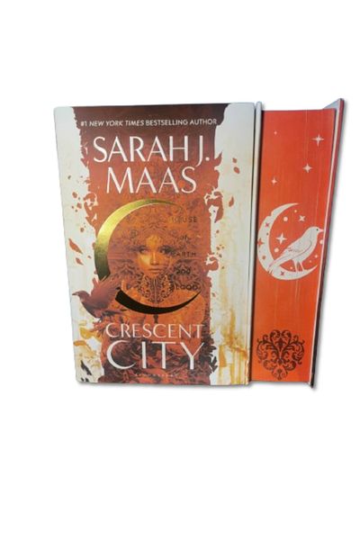 Bloomsbury House of Earth and Blood Hardcover Sprayed Edges
