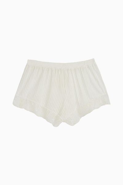 Wonna Ecru Color Shorts - Lace Detail, Model 2578