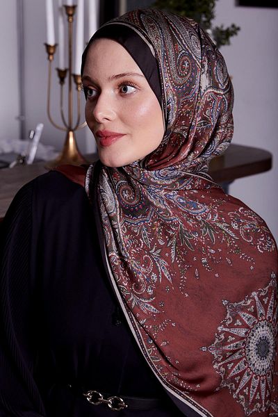 Levidor Burgundy Authentic Pattern Indian Silk Shawl