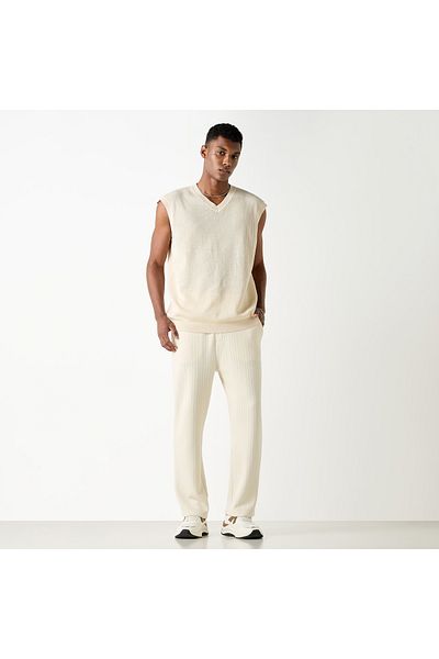 Iconic Textured V-neck Vest
