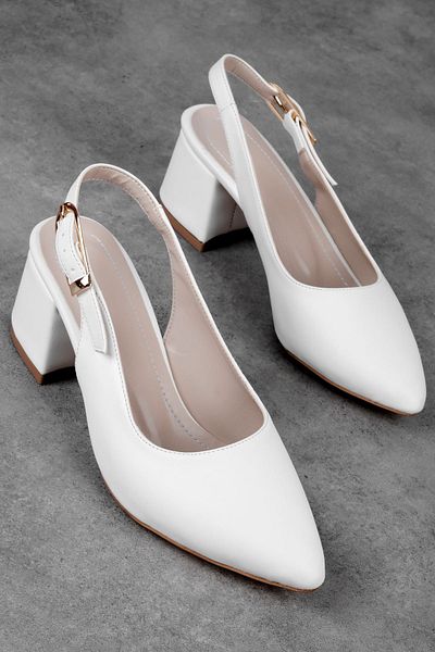 Lal Shoes & Bags Pantofi cu toc detaliați cu cataramă de curea de aur pentru femei Loyalty-alb