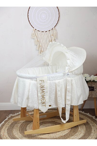 Fun Moment سرير سلة موسى مع حامل خشبي هزاز