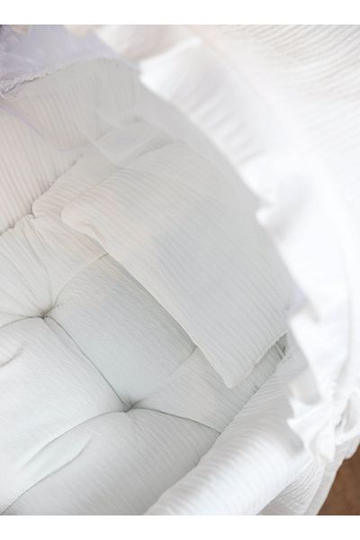 Fun Moment Moses Basket Bed With White Vibrator Holder