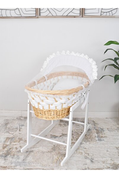 Fun Moment سلة موسى المصنوعة من الخيزران مع قاعدة هزازة بيضاء