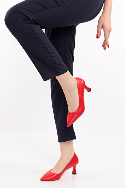 LuisPerry Kırmızı Renk Kısa Topuklu  Ayakkabı Kadeh Topuklu Ayakkabı Alçak Topuklu Kırmızı Renk Yeni Sezon 5Cm