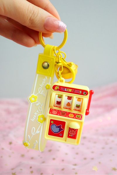 EFBUTİK Yellow Valentines Keychain