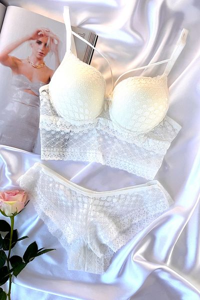 Madame Mercy Set Bra with Padded Soft Flexible Cotton Ecru Lace (Secret Shipping)