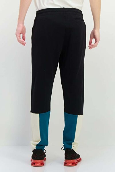 Levi's Men Regular Fit Outdoor Track Pants, Black