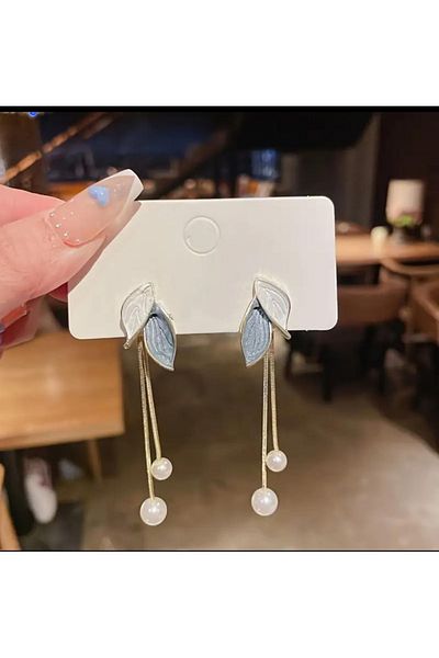 KÜP AKSESUAR Vintage Leaf Pattern Pearls Earrings
