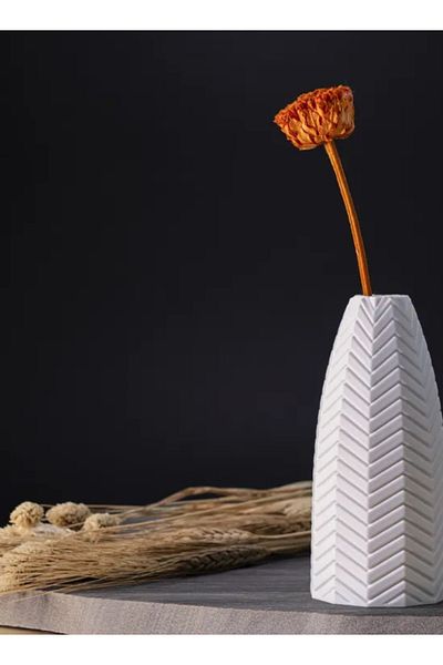 3D Brothers Zig Zag Vase - A Modern Twist on Classic Elegance