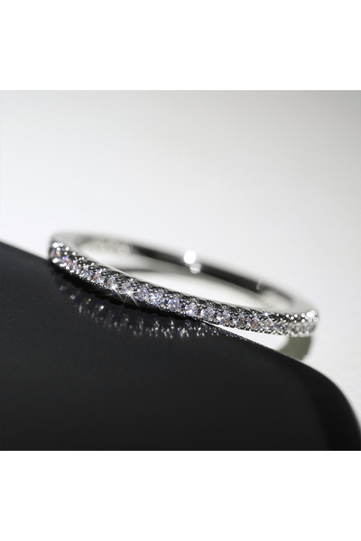 Choice 8 خواتم F553 Huitan الجديدة الرفيعة البسيطة للنساء لحفلات الزفاف من الزركون المكعب اللامع عالي الجودة