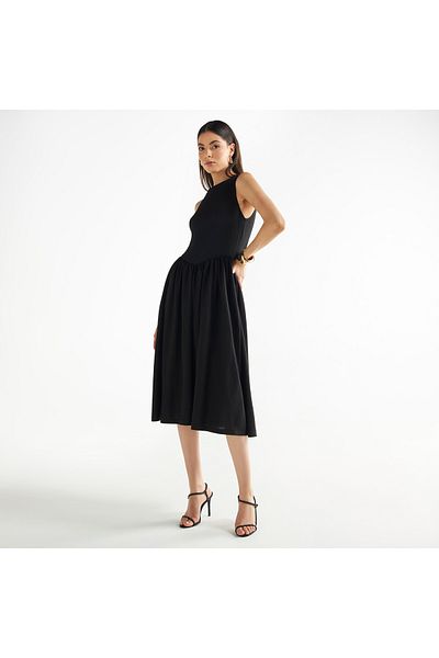 FAV Textured Bodice Flared Midi Sleeveless Dress