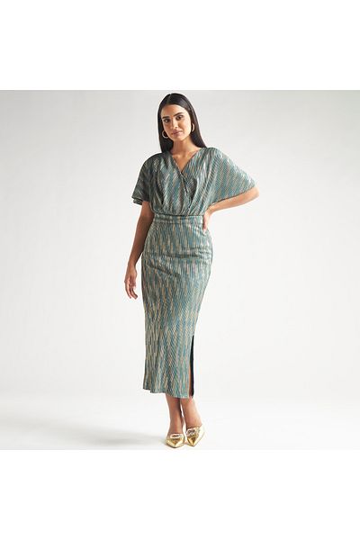 FAV Textured Skirt With Semi-elasticated Waistband And Slit Detail