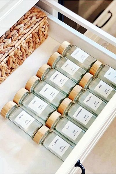 Bonjour Gift & Hobby Set of 12 Square Shape Glass Spice Rack with Bamboo Lids / 16 Labels