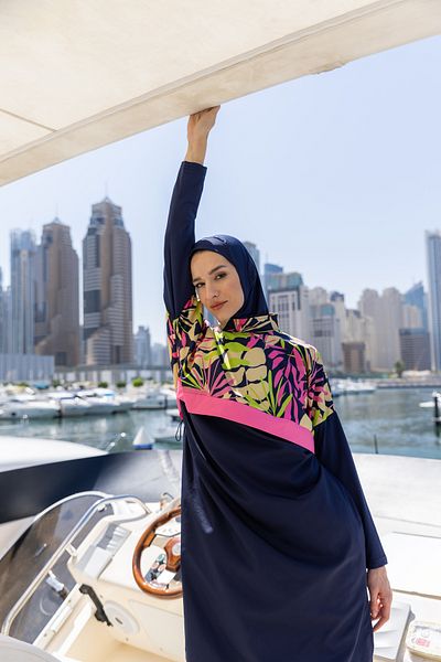 ALFASA Άνετο μαγιό Hijab με καπέλο Crop Look