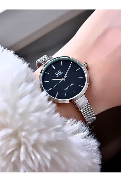 Q&Q Women's Straw Cord Wristwatch
