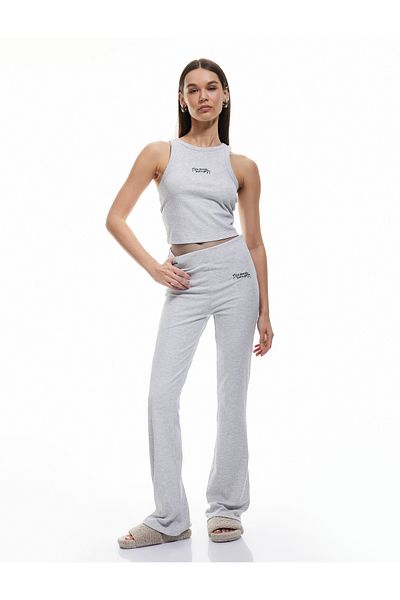 Koton Bequeme Passform, weiche, strukturierte, bestickte, gerippte Pyjamahose