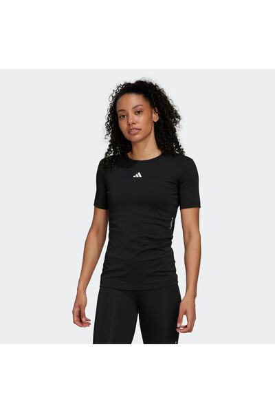 adidas Techfit Kadın Siyah Antrenman Tişörtü (HN9075)
