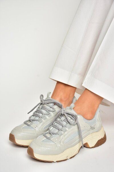 Fox Shoes U312414209 Сірі кросівки на товстій підошві