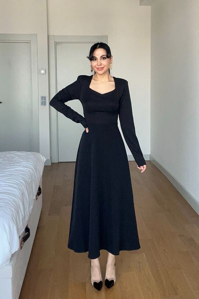 Seda Yalçın Atelier Black Long Sleeve Sweetheart Neckline Dress