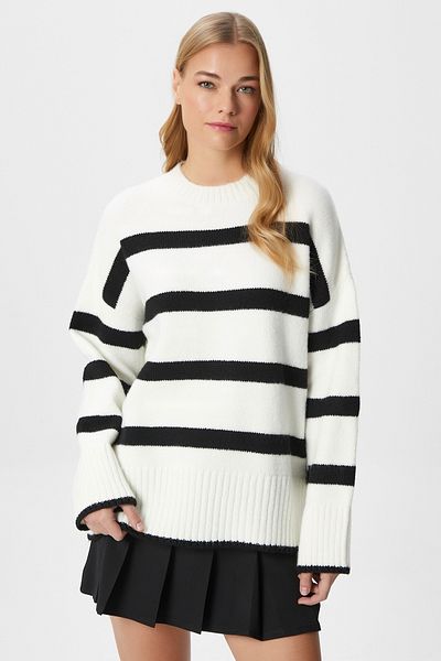 Ritnice Women's Homy Soft Crew Neck Ecru Black Striped Oversize Sweater Sweater