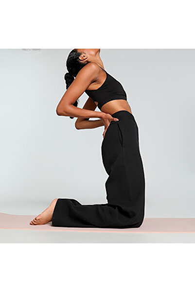 Puma Q4 Studio Textured Women's Black Yoga Pants (525758-01)