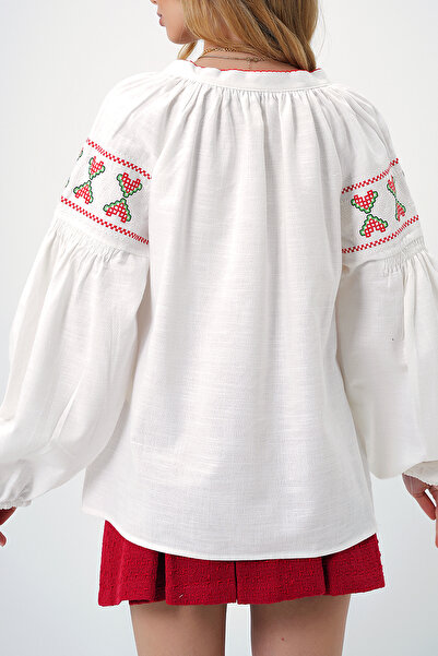 VAGGON Women's Ecru Prevailing Collar Embroidered Balloon Sleeve Woven Blouse Prmx13354