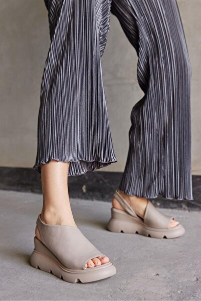 NILUFARR Дамски сандали с дебела подметка от естествена кожа Heidi Mink