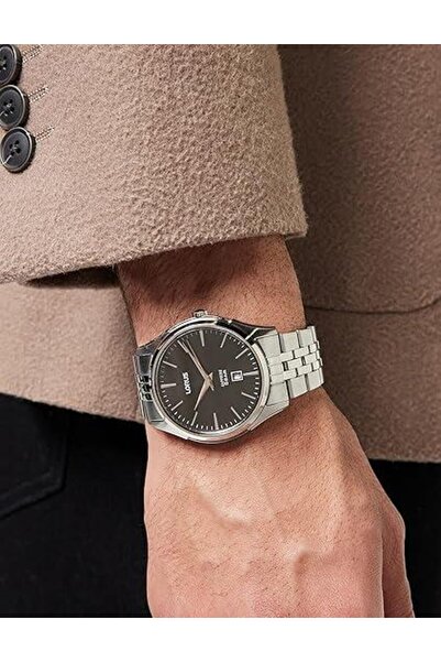 Lorus Rh945Nx5 Sapphire Glass Men's Wristwatch