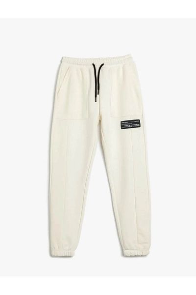 Koton Jogger Sweatpants με τσέπες - Δέσιμο στη μέση και λεπτομέρεια απλικέ