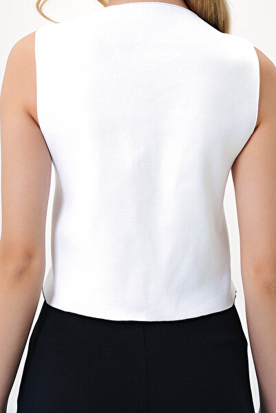 VAGGON Women's White V-Neck Color Block Knitwear Vest Prmx13379