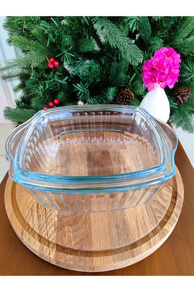 Madame Coco Sylvie Medium Covered Glass Oven Dish - 1870 ml - Transparent