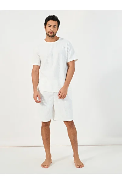 Styli Textured Short Sleeve T-Shirt & Shorts Set